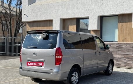 Hyundai Grand Starex Grand Starex I рестайлинг 2, 2011 год, 1 475 000 рублей, 6 фотография