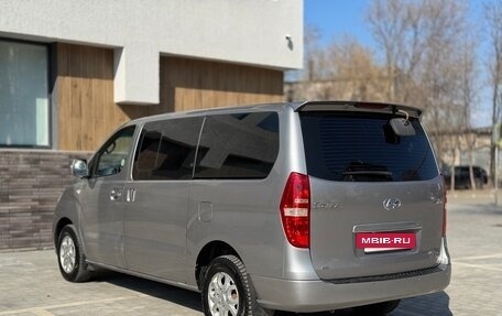 Hyundai Grand Starex Grand Starex I рестайлинг 2, 2011 год, 1 475 000 рублей, 8 фотография