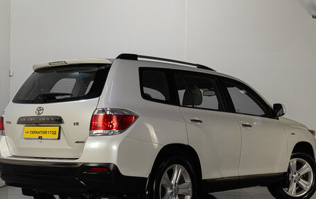 Toyota Highlander III, 2011 год, 1 999 000 рублей, 7 фотография