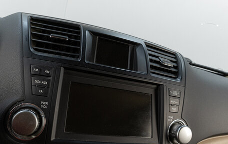 Toyota Highlander III, 2011 год, 1 999 000 рублей, 15 фотография