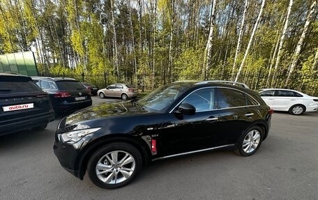 Infiniti QX70, 2013 год, 1 960 000 рублей, 2 фотография