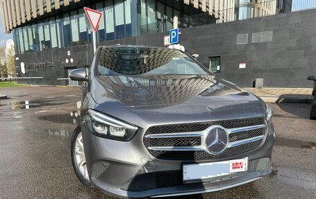 Mercedes-Benz B-Класс, 2019 год, 2 350 000 рублей, 9 фотография
