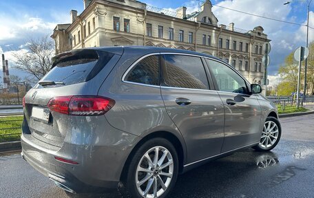 Mercedes-Benz B-Класс, 2019 год, 2 350 000 рублей, 5 фотография