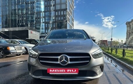 Mercedes-Benz B-Класс, 2019 год, 2 350 000 рублей, 7 фотография