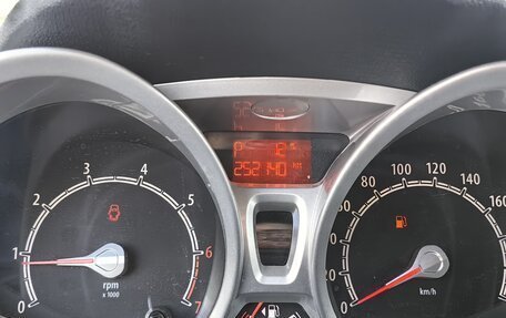 Ford Fiesta, 2011 год, 800 000 рублей, 23 фотография