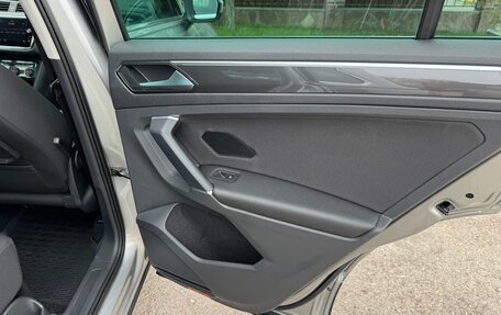 Volkswagen Tiguan II, 2017 год, 2 800 000 рублей, 17 фотография