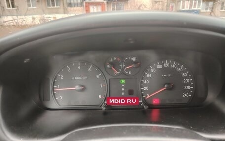 Hyundai Sonata IV рестайлинг, 2004 год, 270 000 рублей, 3 фотография