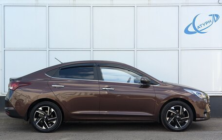 Hyundai Solaris II рестайлинг, 2022 год, 1 799 000 рублей, 5 фотография
