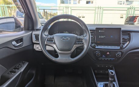 Hyundai Solaris II рестайлинг, 2022 год, 1 799 000 рублей, 19 фотография