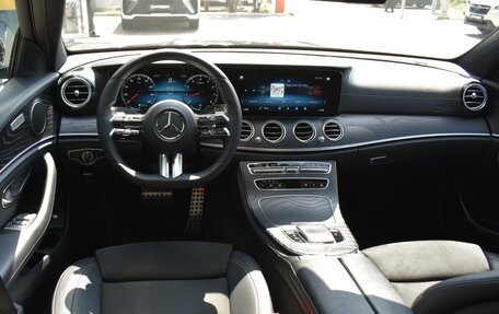 Mercedes-Benz E-Класс, 2020 год, 4 800 000 рублей, 6 фотография