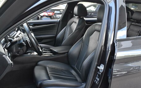 BMW 5 серия, 2019 год, 3 750 000 рублей, 10 фотография