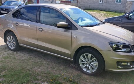 Volkswagen Polo VI (EU Market), 2015 год, 1 750 000 рублей, 3 фотография