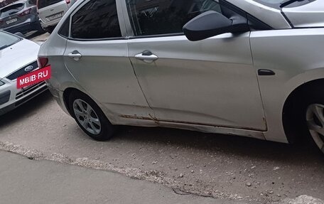 Hyundai Solaris II рестайлинг, 2013 год, 315 000 рублей, 2 фотография