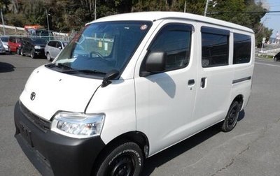 Toyota Town Ace IV, 2021 год, 2 400 000 рублей, 1 фотография