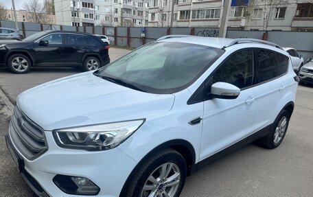 Ford Kuga III, 2018 год, 2 000 000 рублей, 2 фотография