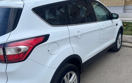 Ford Kuga III, 2018 год, 2 000 000 рублей, 12 фотография