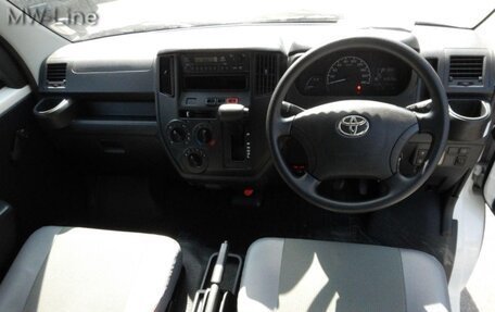 Toyota Town Ace IV, 2021 год, 2 400 000 рублей, 7 фотография