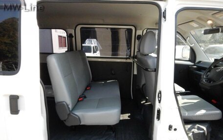 Toyota Town Ace IV, 2021 год, 2 400 000 рублей, 8 фотография