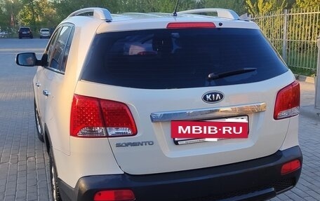 KIA Sorento II рестайлинг, 2010 год, 1 100 000 рублей, 2 фотография