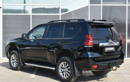 Toyota Land Cruiser Prado 150 рестайлинг 2, 2019 год, 5 670 000 рублей, 2 фотография