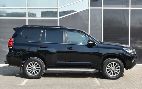 Toyota Land Cruiser Prado 150 рестайлинг 2, 2019 год, 5 670 000 рублей, 5 фотография