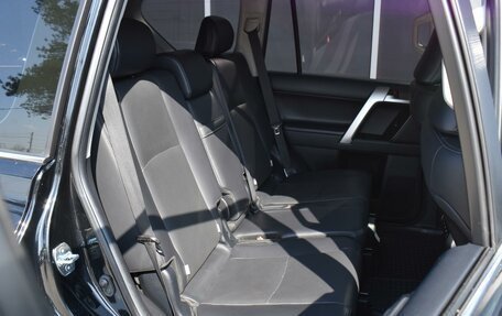 Toyota Land Cruiser Prado 150 рестайлинг 2, 2019 год, 5 670 000 рублей, 7 фотография