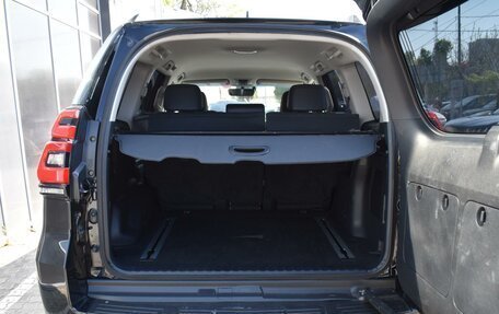 Toyota Land Cruiser Prado 150 рестайлинг 2, 2019 год, 5 670 000 рублей, 18 фотография
