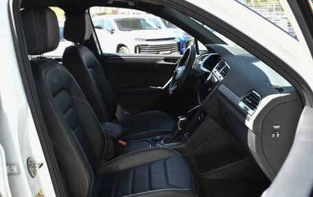 Volkswagen Tiguan II, 2022 год, 3 270 000 рублей, 8 фотография