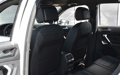 Volkswagen Tiguan II, 2022 год, 3 270 000 рублей, 11 фотография