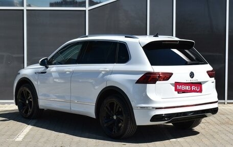 Volkswagen Tiguan II, 2022 год, 3 270 000 рублей, 2 фотография