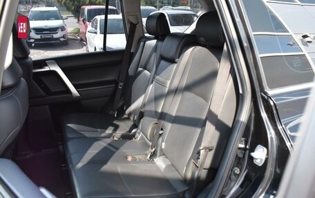 Toyota Land Cruiser Prado 150 рестайлинг 2, 2019 год, 5 670 000 рублей, 9 фотография