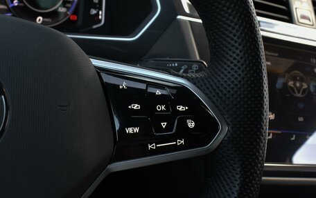 Volkswagen Tiguan II, 2022 год, 3 270 000 рублей, 15 фотография