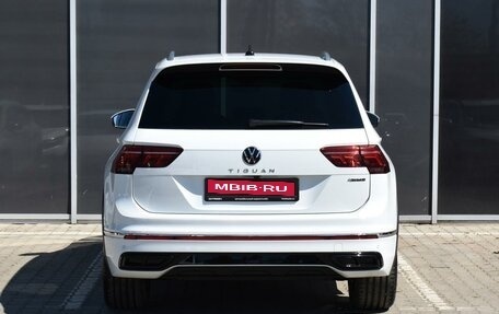 Volkswagen Tiguan II, 2022 год, 3 270 000 рублей, 4 фотография