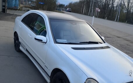 Mercedes-Benz C-Класс, 2004 год, 520 000 рублей, 3 фотография