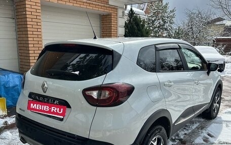 Renault Kaptur I рестайлинг, 2019 год, 1 600 000 рублей, 3 фотография