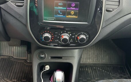 Renault Kaptur I рестайлинг, 2019 год, 1 600 000 рублей, 7 фотография
