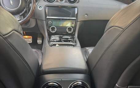 Jaguar XJ IV (X351), 2016 год, 3 500 000 рублей, 8 фотография