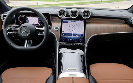 Mercedes-Benz GLC, 2024 год, 9 100 000 рублей, 21 фотография