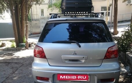 Mitsubishi Outlander III рестайлинг 3, 2006 год, 675 000 рублей, 3 фотография