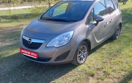 Opel Meriva, 2012 год, 650 000 рублей, 16 фотография