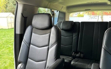 Cadillac Escalade IV, 2019 год, 4 250 000 рублей, 26 фотография