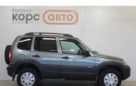 Chevrolet Niva I рестайлинг, 2018 год, 695 000 рублей, 4 фотография