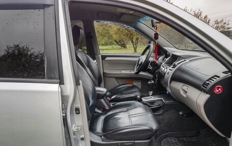 Mitsubishi Pajero Sport II рестайлинг, 2013 год, 1 498 000 рублей, 14 фотография