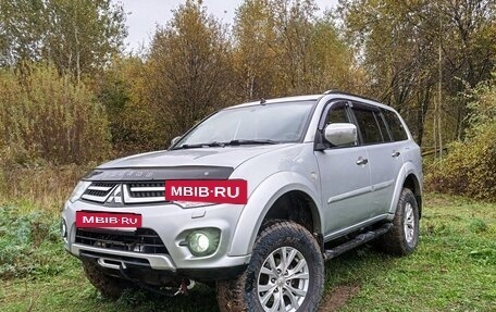Mitsubishi Pajero Sport II рестайлинг, 2013 год, 1 498 000 рублей, 2 фотография