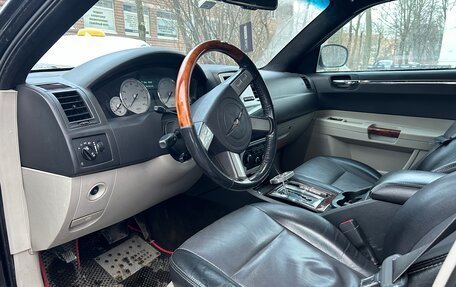 Chrysler 300C II, 2005 год, 1 590 000 рублей, 3 фотография