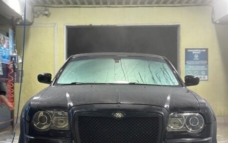 Chrysler 300C II, 2005 год, 1 590 000 рублей, 2 фотография