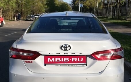 Toyota Camry, 2021 год, 2 850 000 рублей, 9 фотография