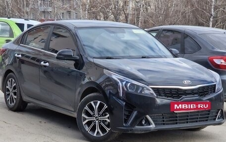 KIA Rio IV, 2021 год, 1 650 000 рублей, 3 фотография