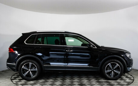 Volkswagen Tiguan II, 2018 год, 2 049 000 рублей, 4 фотография