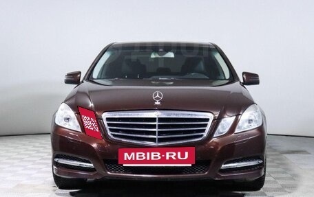 Mercedes-Benz E-Класс, 2011 год, 1 900 000 рублей, 3 фотография